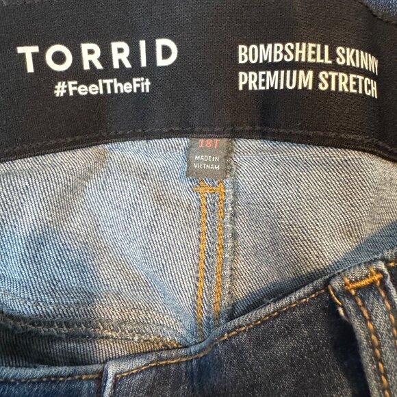 Torrid Bombshell Skinny Jeans Womens Blue Ripped Premium Stretch Denim Sz 18T - Picture 6 of 12